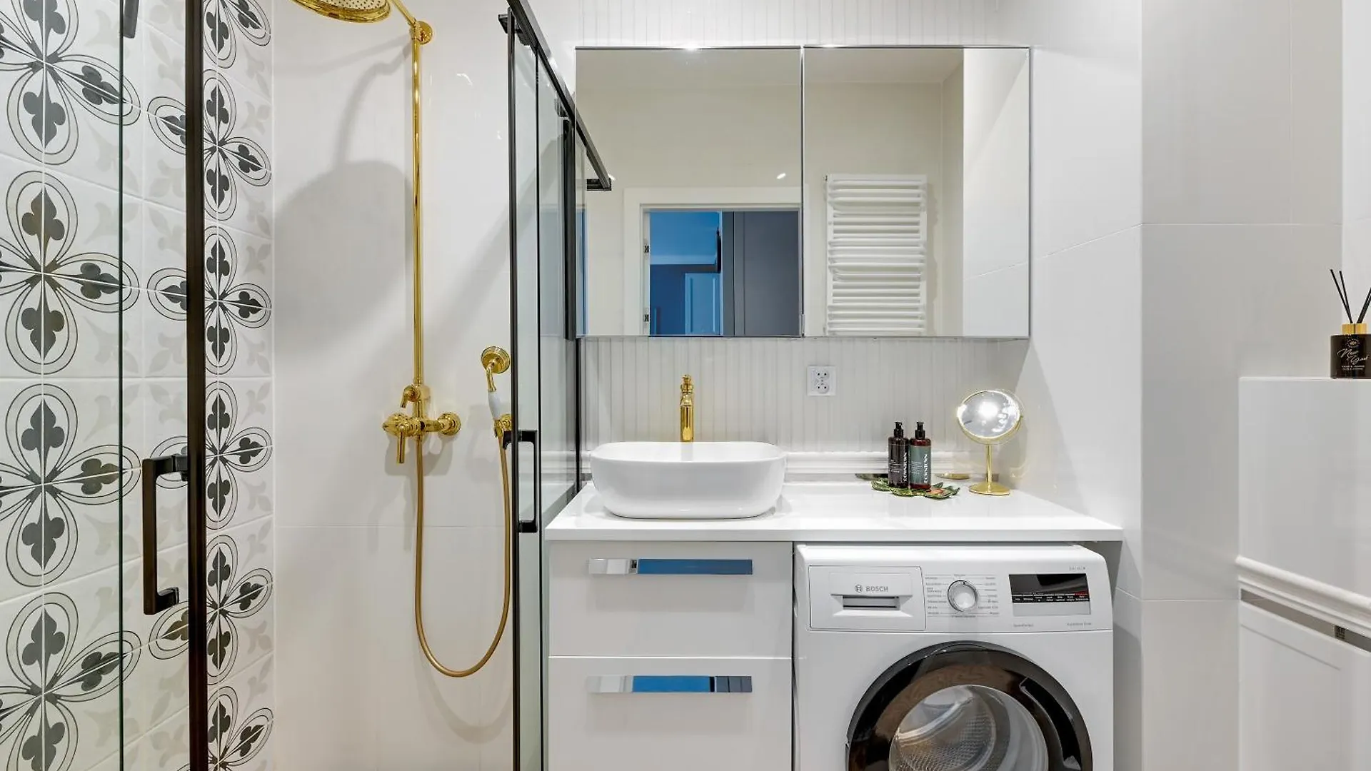 Zajezdnia Wrzeszcz & Parking By Downtown Apartments Гданьск Польша